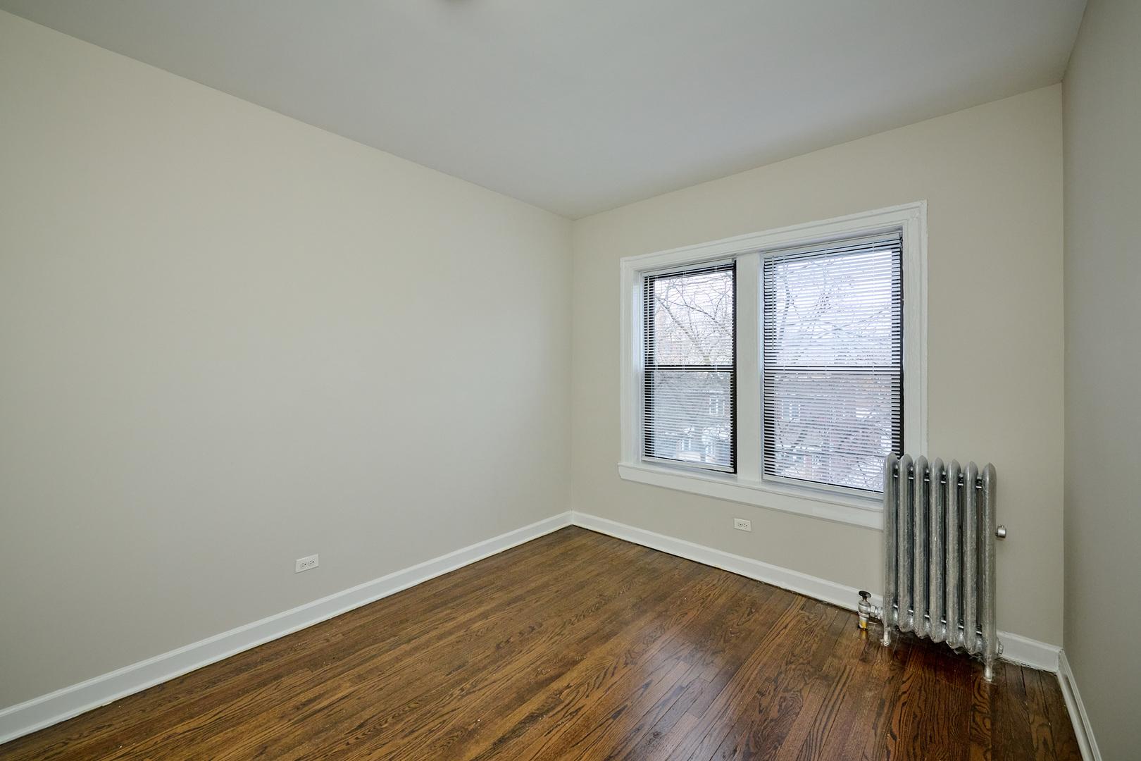 1351 W Touhy Ave #3N Chicago, IL 60626