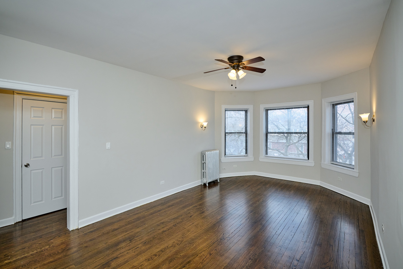 1351 W Touhy Ave #3N Chicago, IL 60626