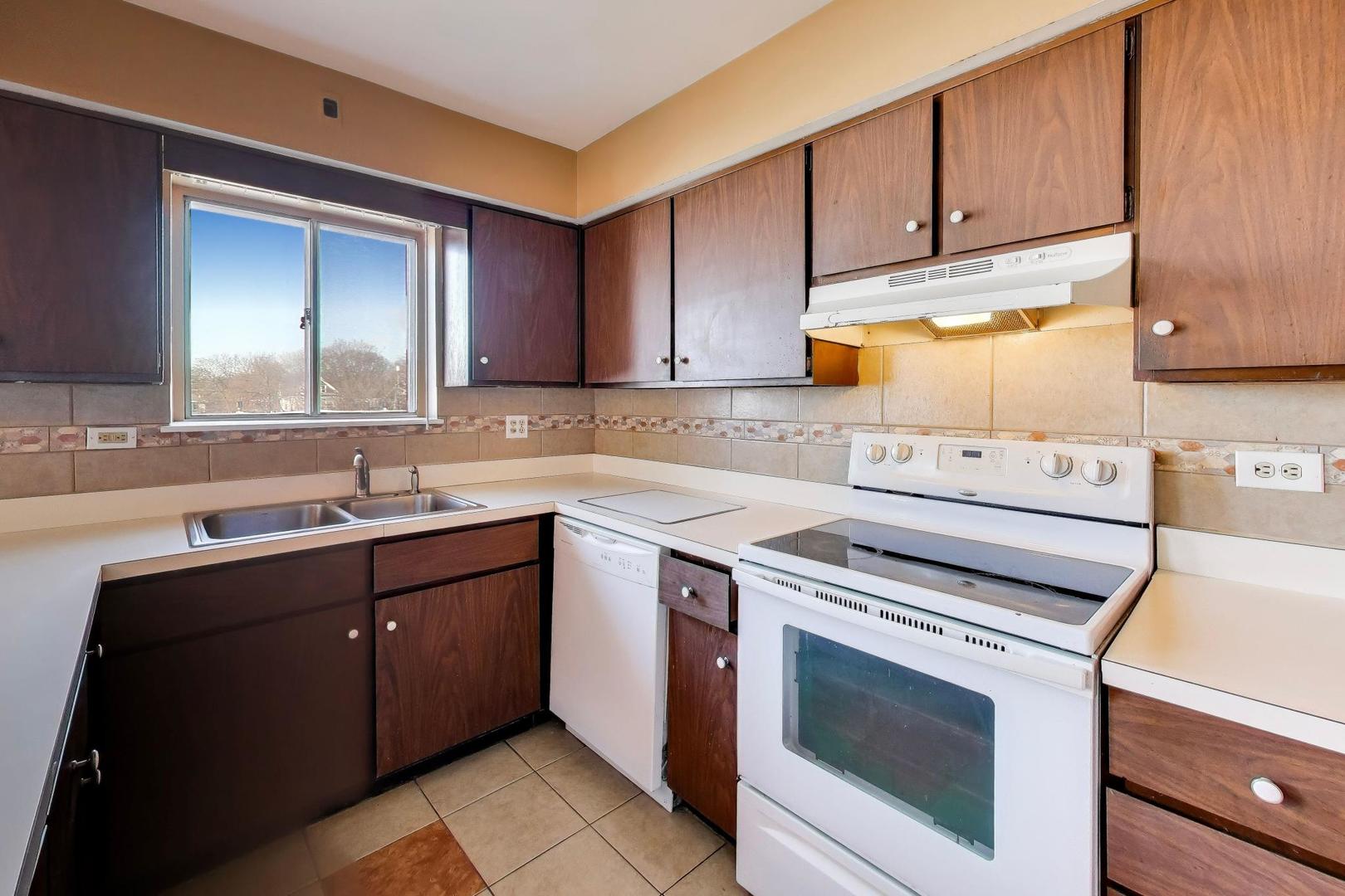 306 Chicago Ave #3N Oak Park, IL 60302