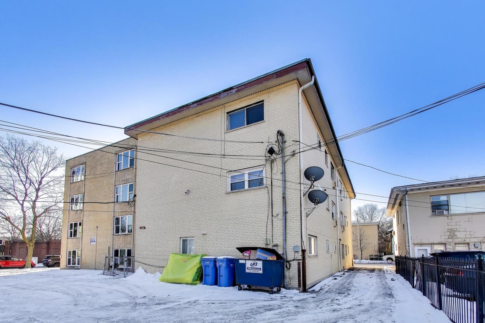 306 Chicago Ave #3N Oak Park, IL 60302