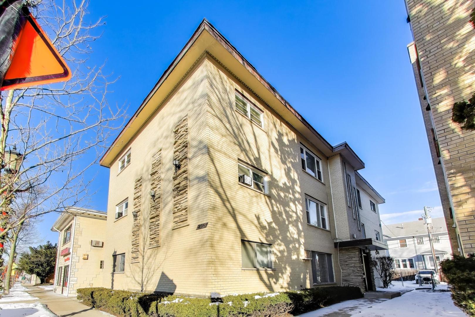 306 Chicago Ave #3N Oak Park, IL 60302