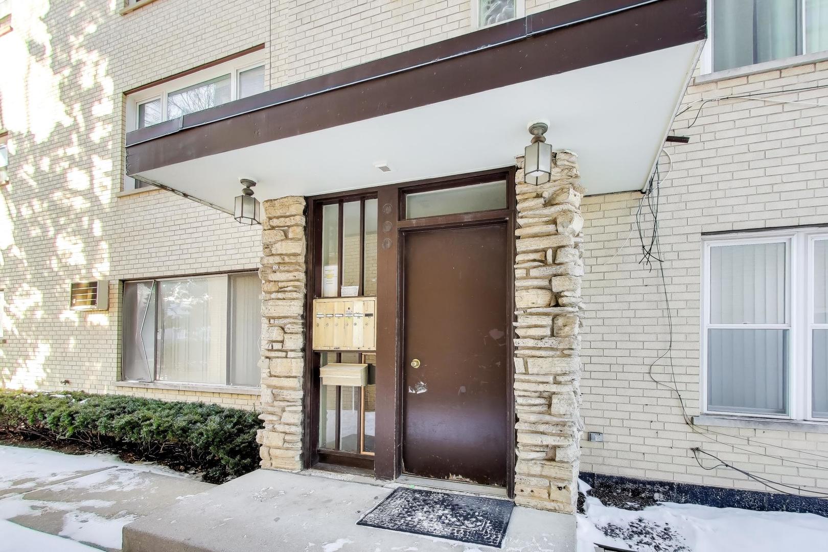 306 Chicago Ave #3N Oak Park, IL 60302