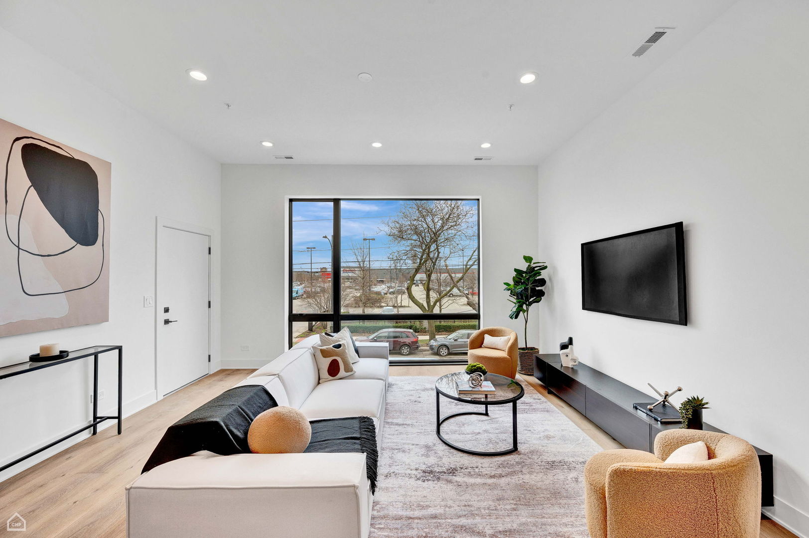 1615 W 13rd St #301 Chicago, IL 60608