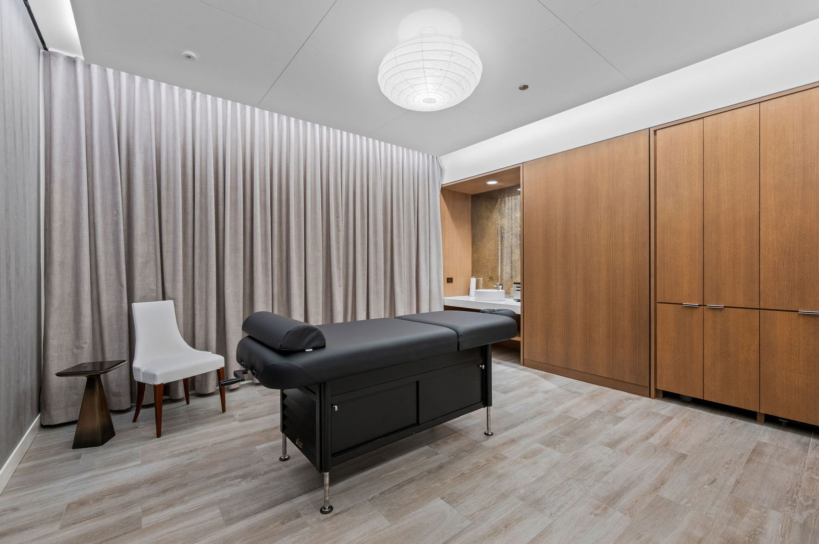 211 N Hbr Dr #1401 Chicago, IL 60601