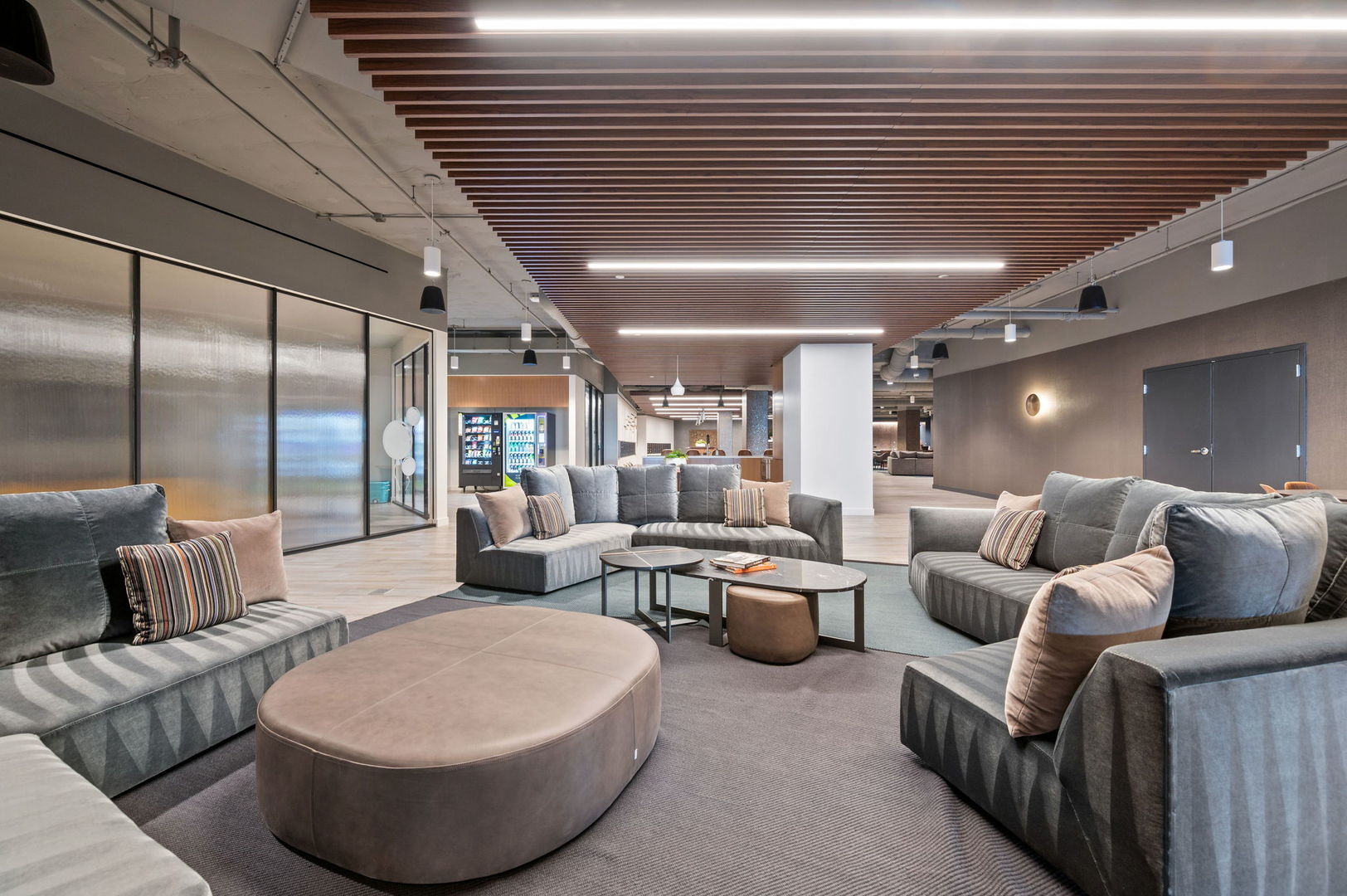 211 N Hbr Dr #1401 Chicago, IL 60601