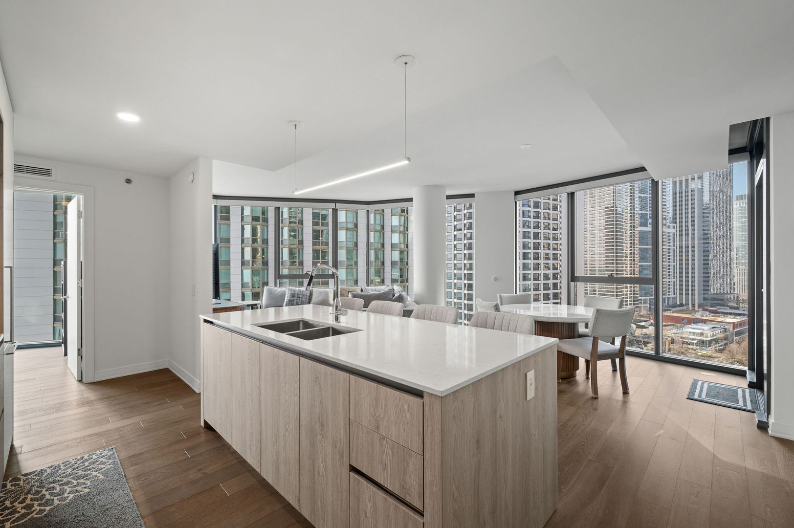 211 N Hbr Dr #1401 Chicago, IL 60601