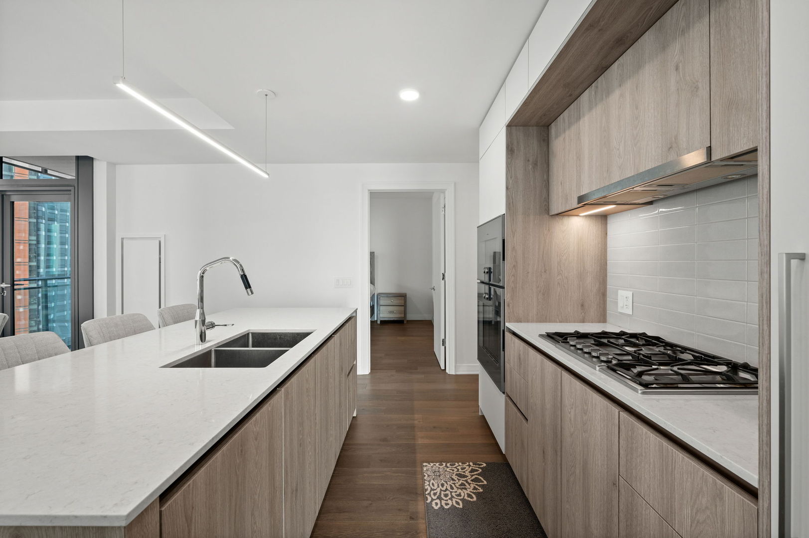 211 N Hbr Dr #1401 Chicago, IL 60601