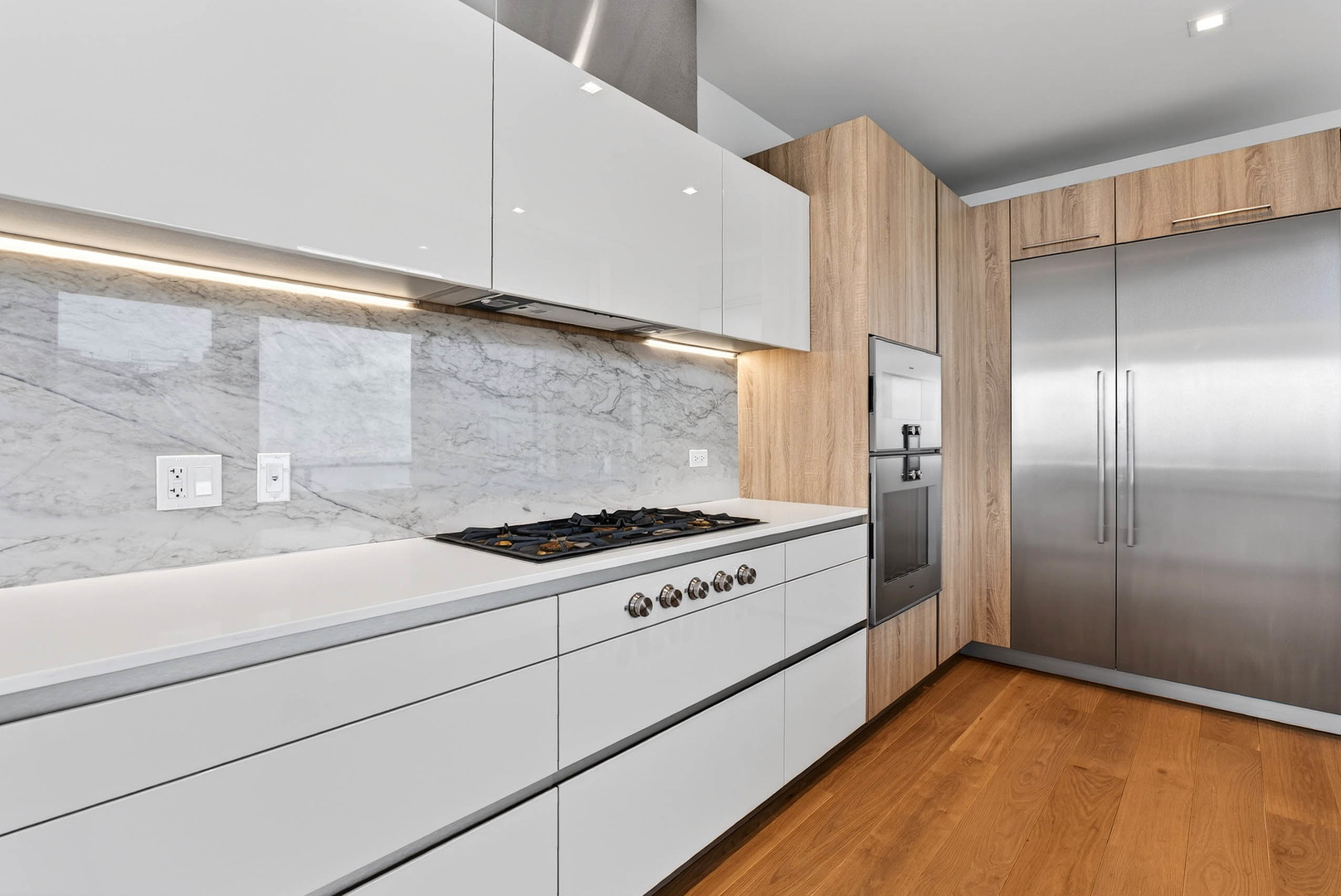 363 E Wacker Dr #3709 Chicago, IL 60601