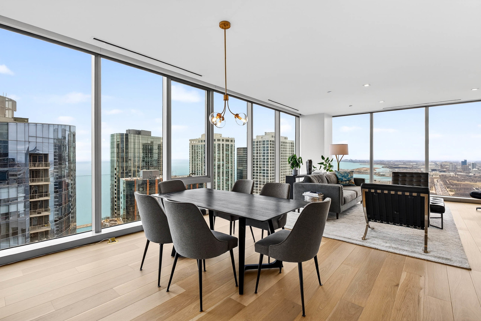 363 E Wacker Dr #3709 Chicago, IL 60601