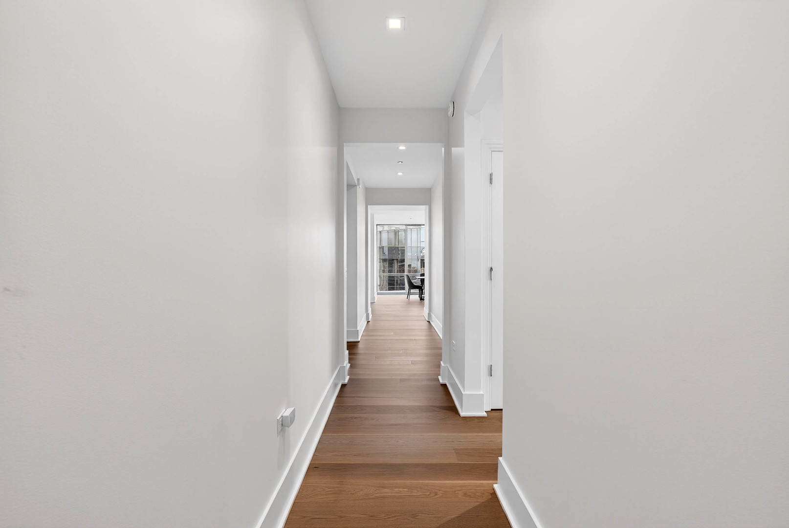 363 E Wacker Dr #3709 Chicago, IL 60601