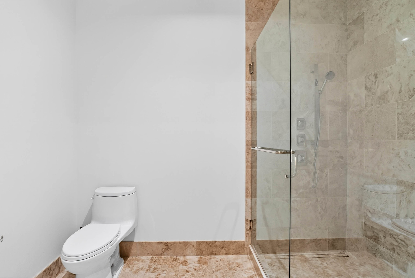 363 E Wacker Dr #3709 Chicago, IL 60601