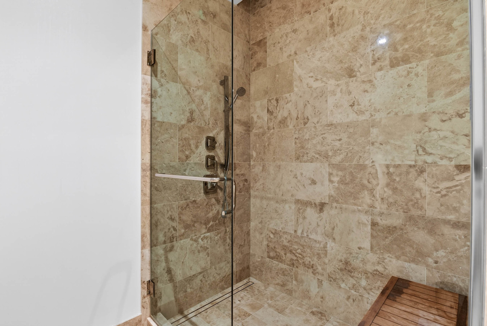 363 E Wacker Dr #3709 Chicago, IL 60601