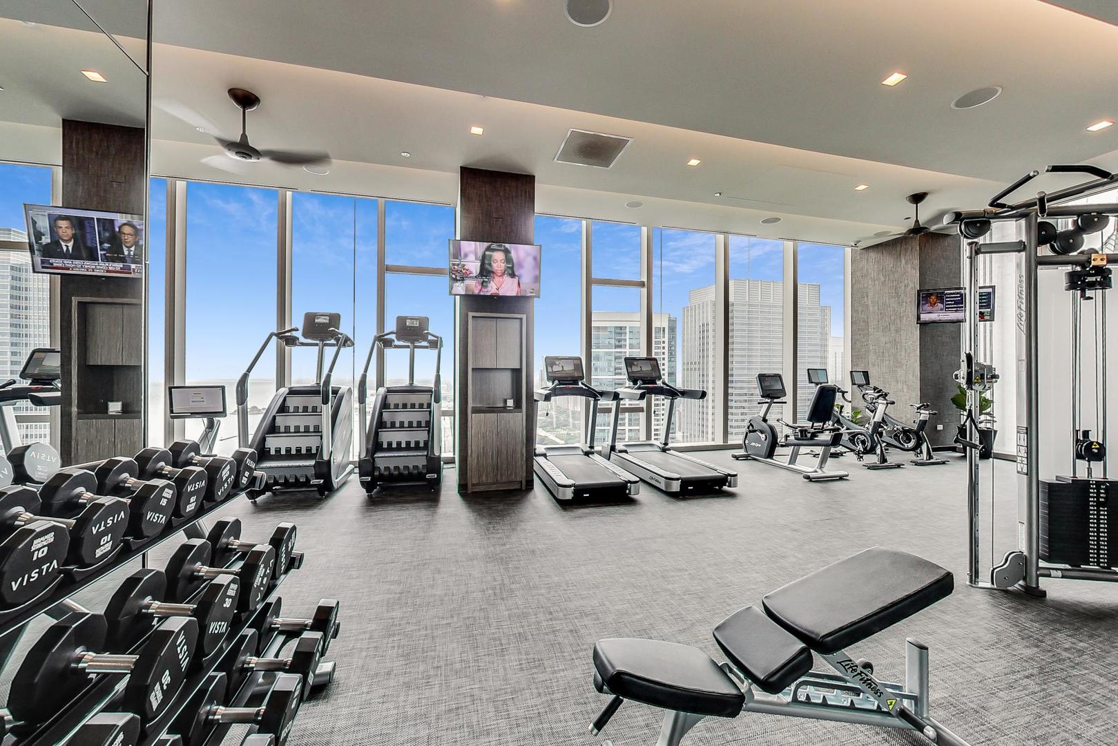 363 E Wacker Dr #3709 Chicago, IL 60601