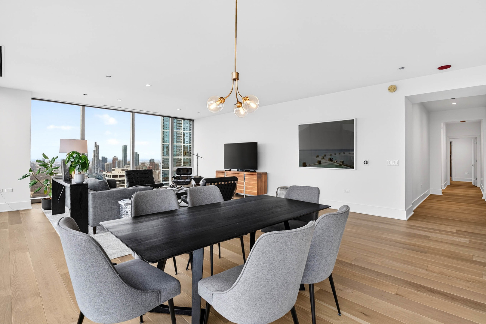 363 E Wacker Dr #3709 Chicago, IL 60601