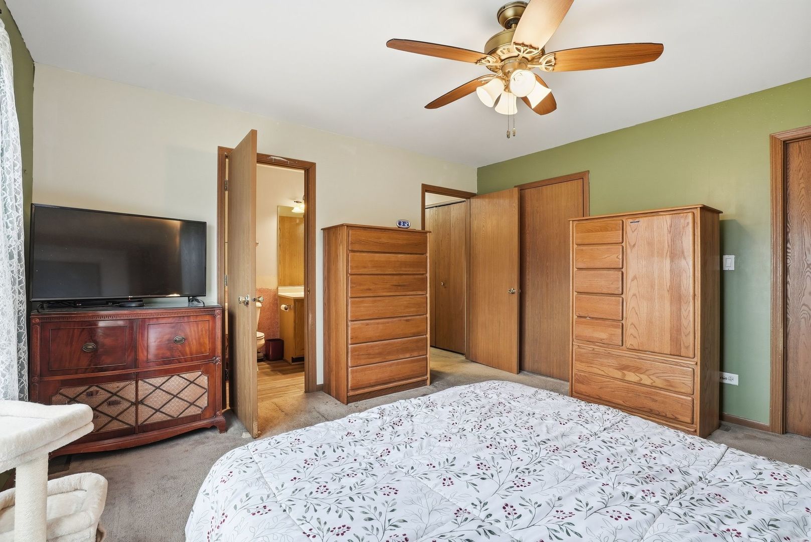 816 Ann St Joliet, IL 60435