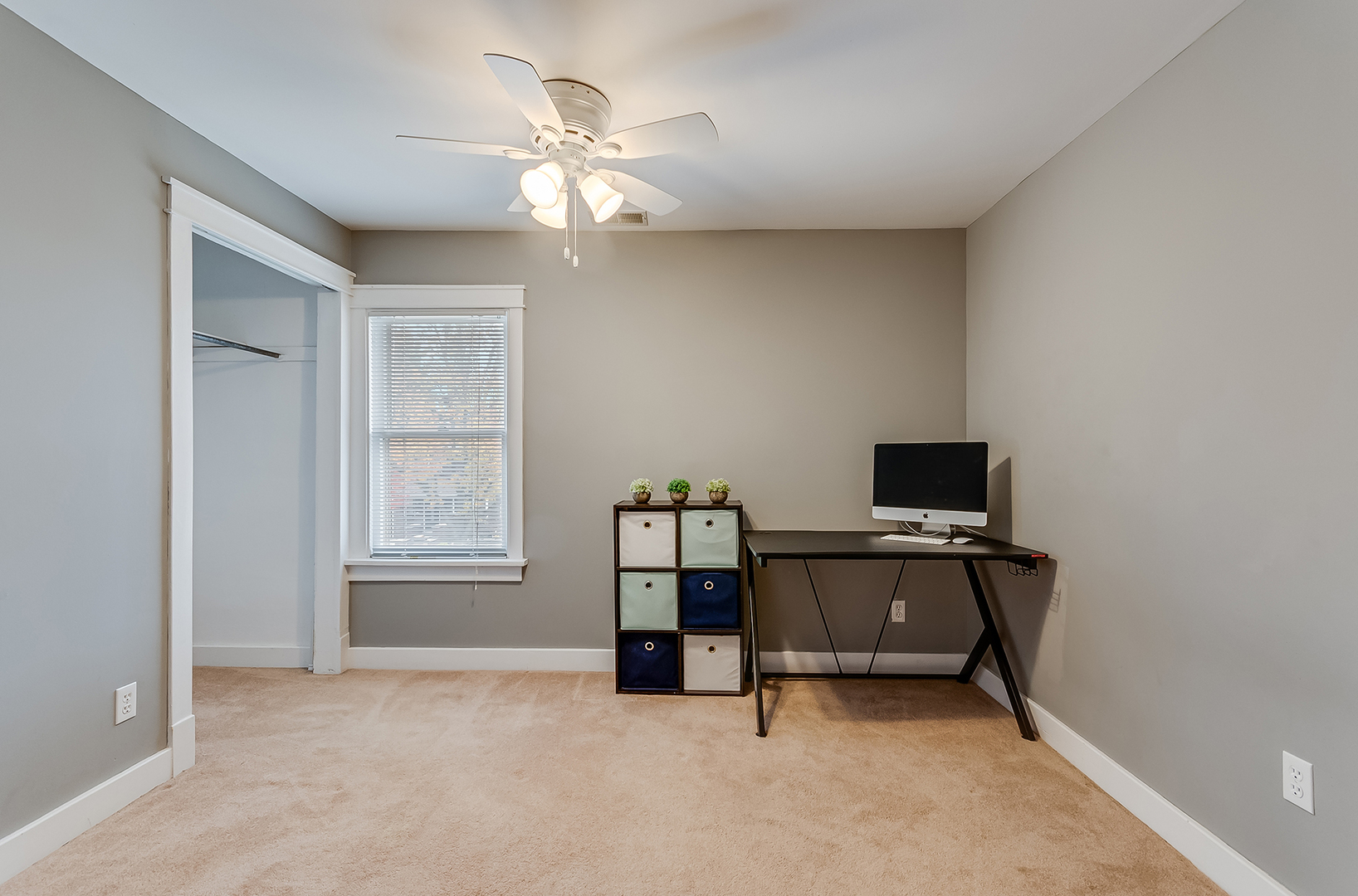 409 Cornelia St Joliet, IL 60435