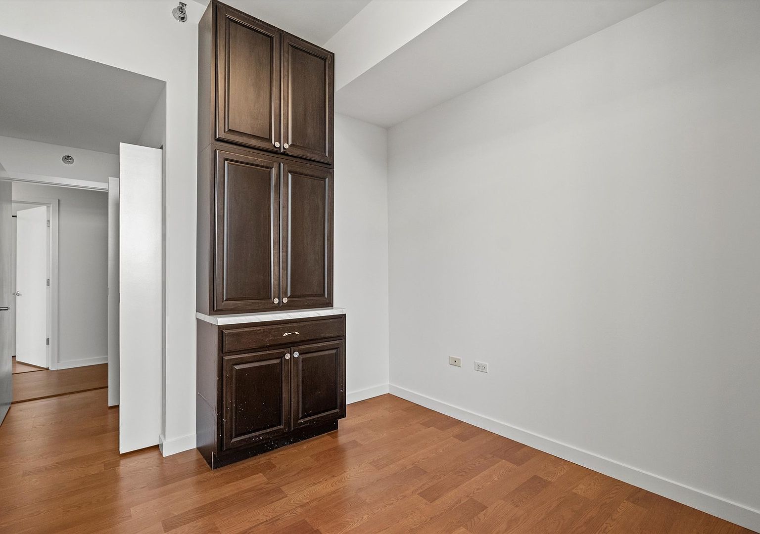 235 W Van Buren St #3315 Chicago, IL 60607