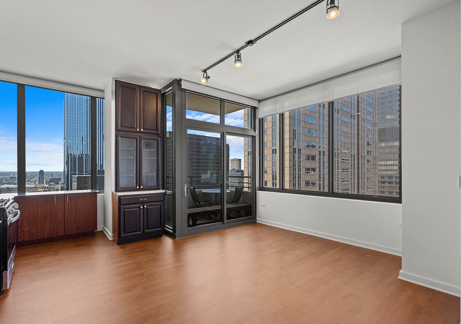 235 W Van Buren St #3315 Chicago, IL 60607