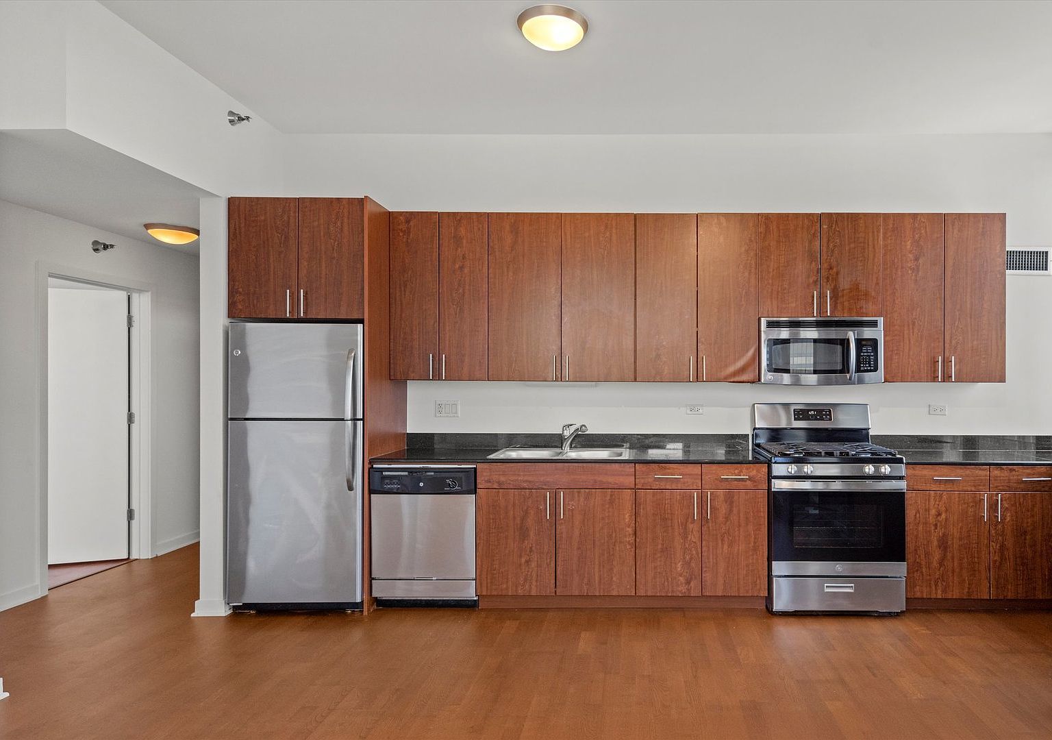 235 W Van Buren St #3315 Chicago, IL 60607
