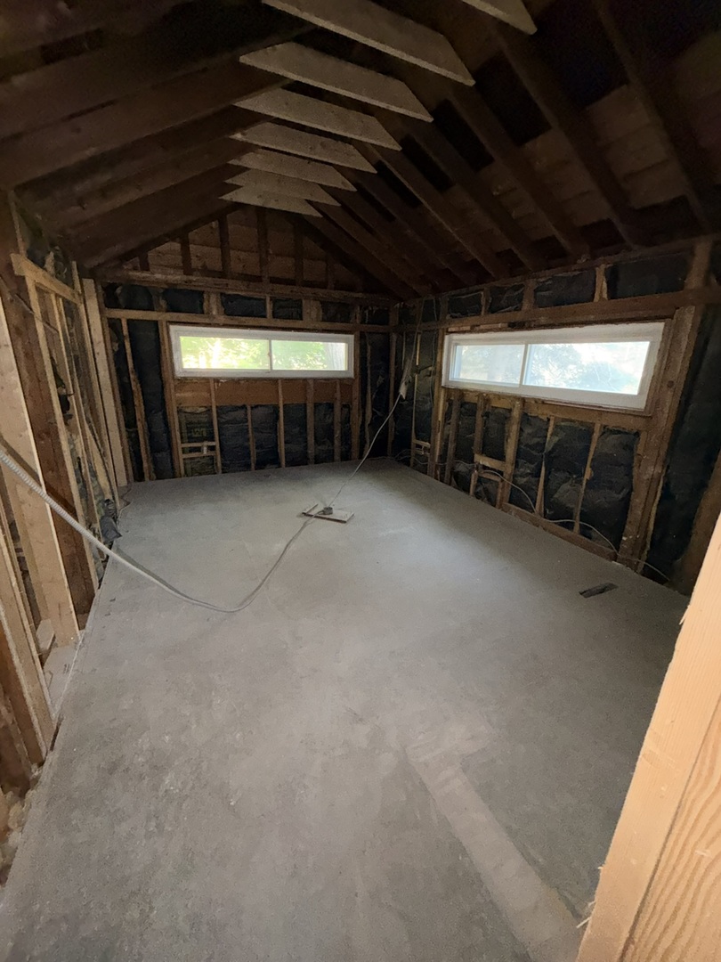 1214 Rdg Rd Homewood, IL 60430