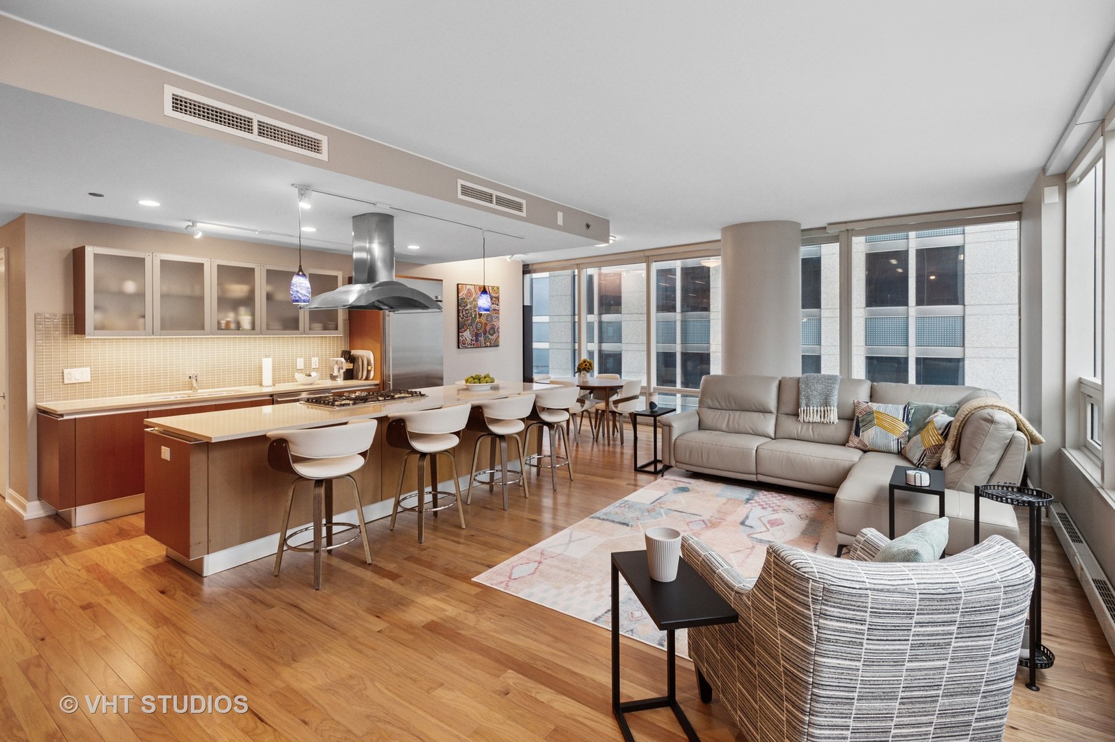 340 E Randolph St #1506 Chicago, IL 60601