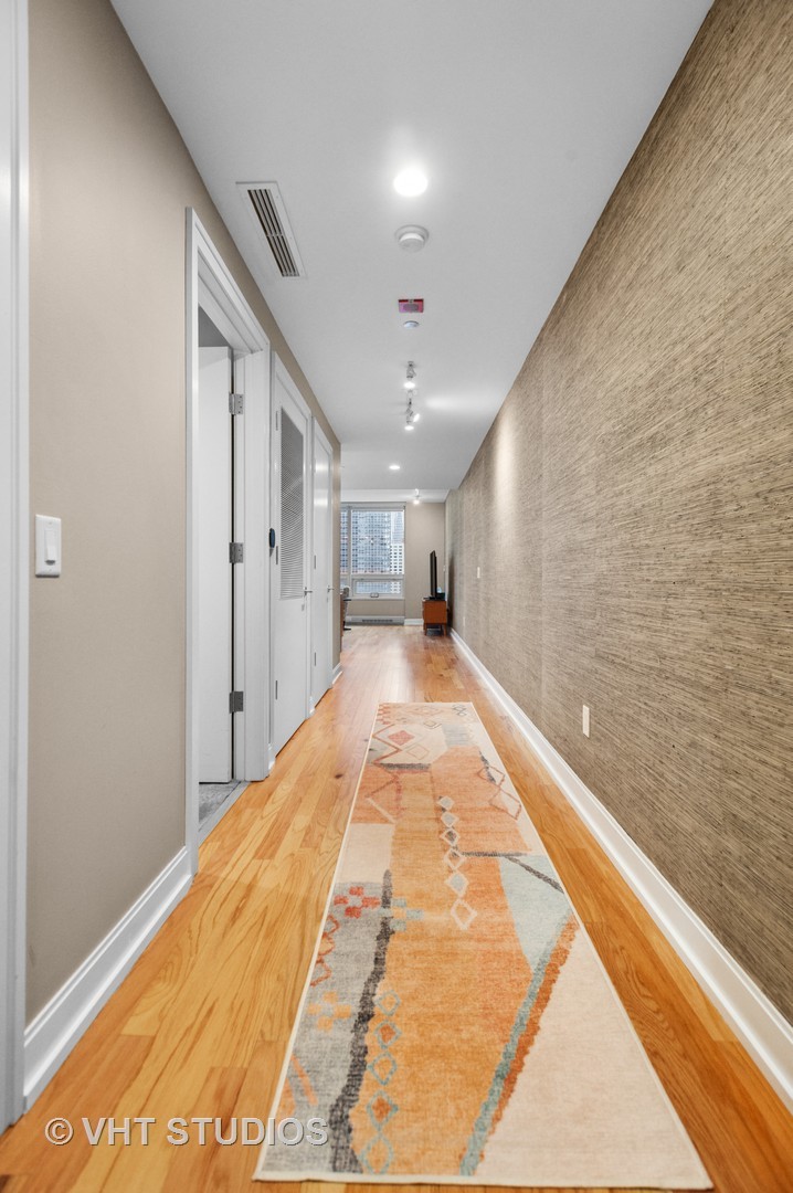 340 E Randolph St #1506 Chicago, IL 60601