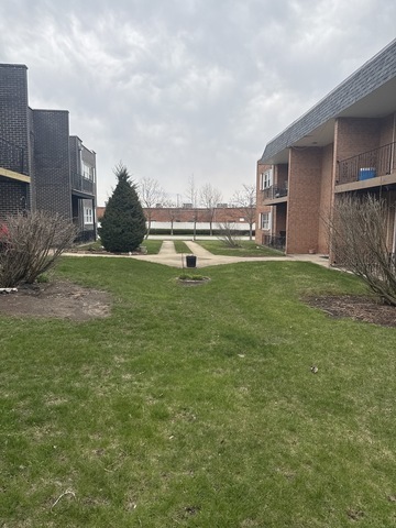 18340 CHERRY Crk Dr #7 Homewood, IL 60430