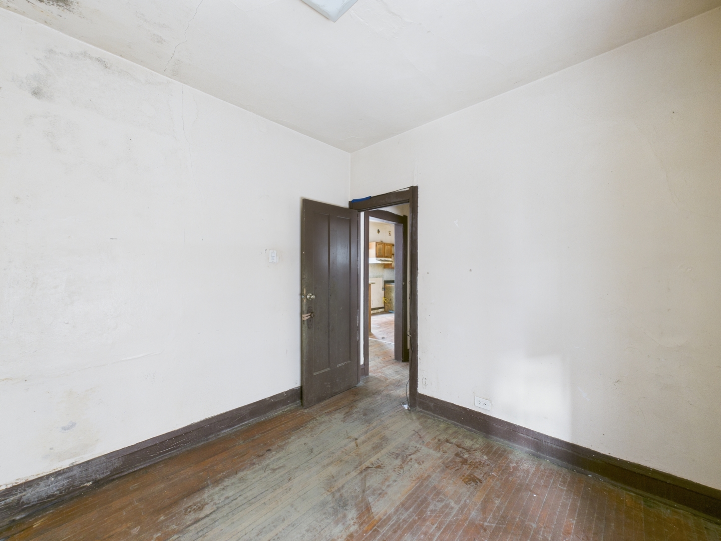 4044 W Crystal St Chicago, IL 60651