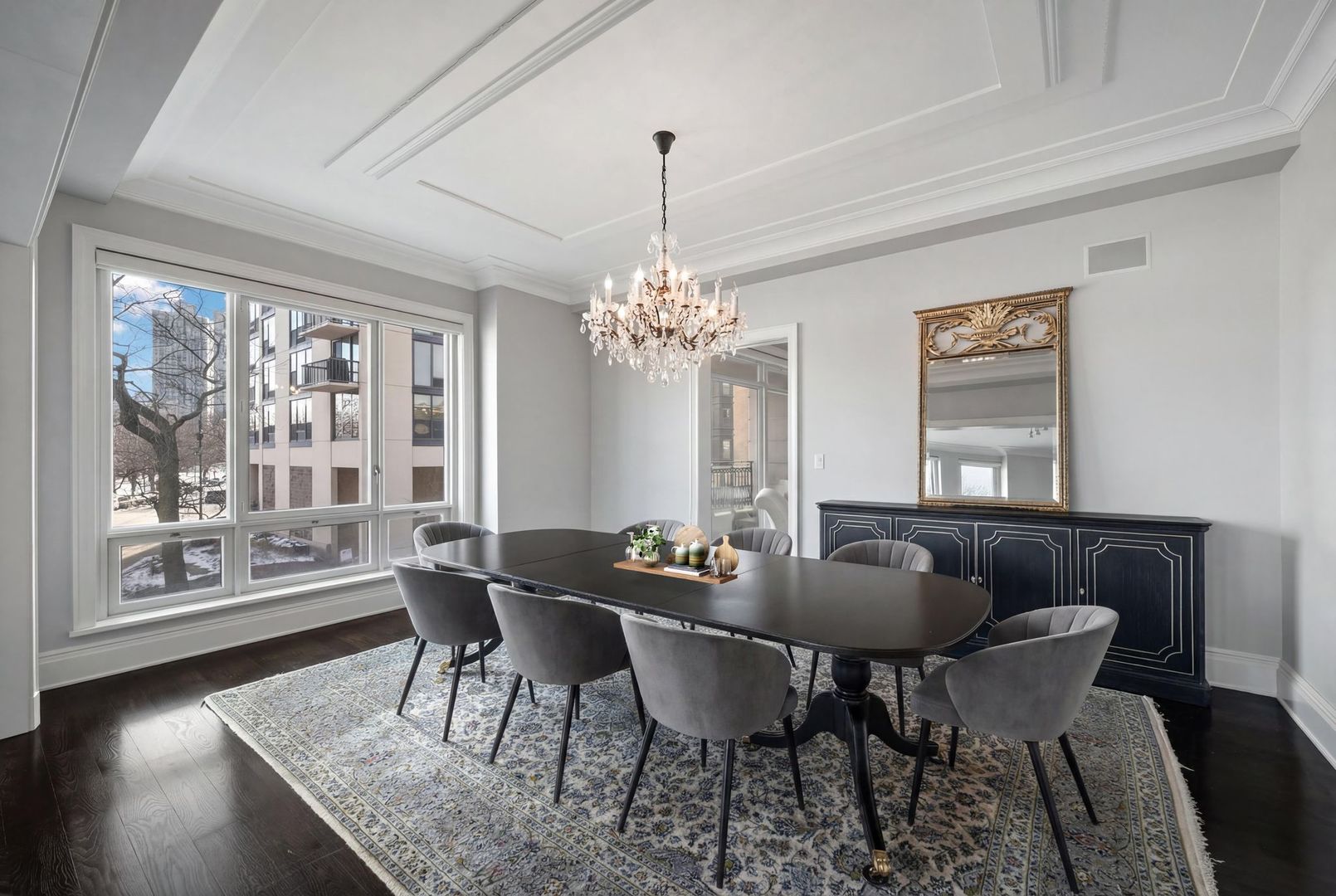 2550 N Lakeview Ave #S201 Chicago, IL 60614