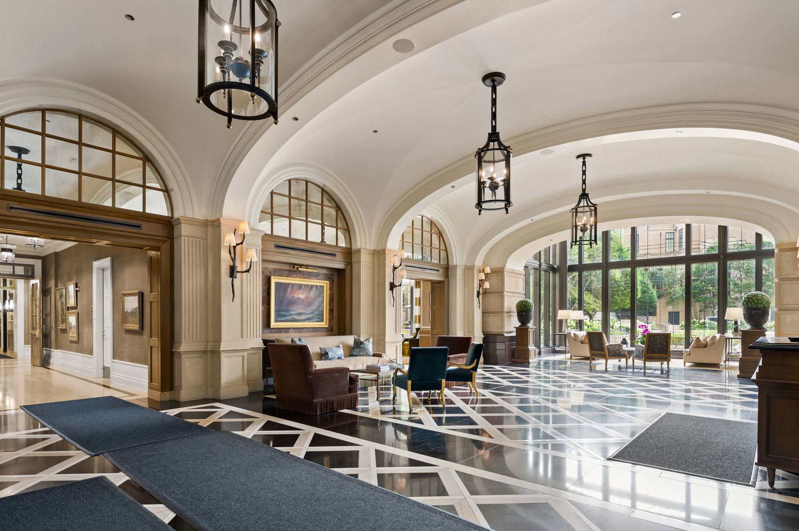 2550 N Lakeview Ave #S201 Chicago, IL 60614