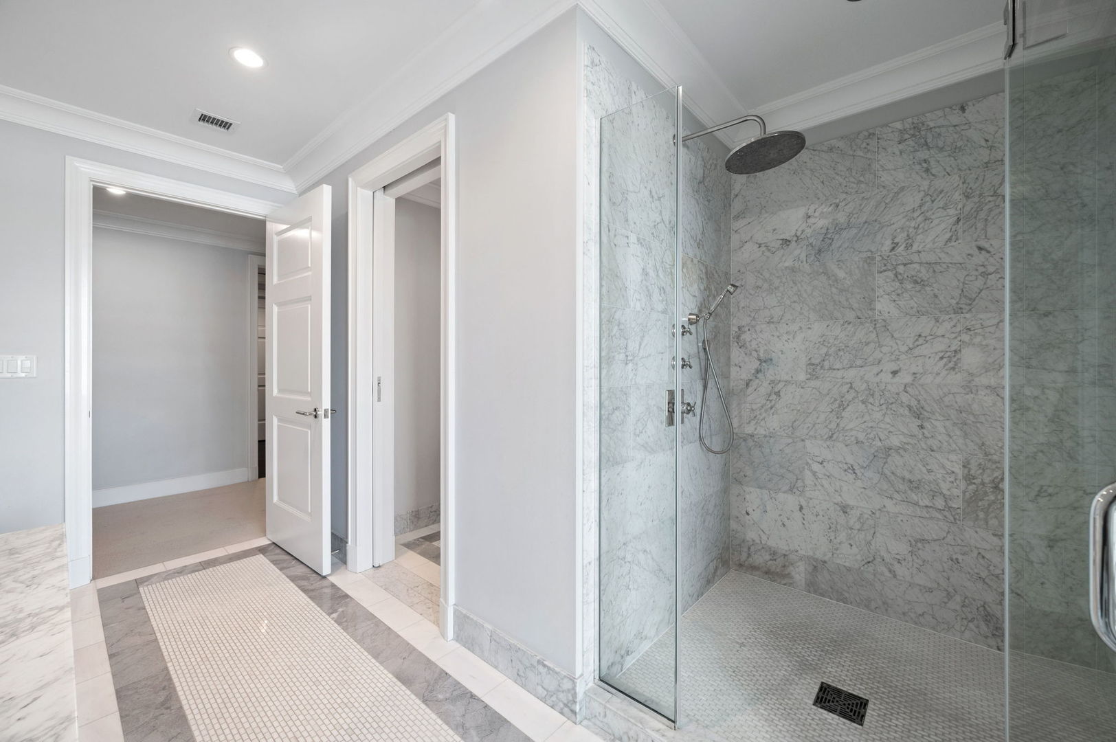 2550 N Lakeview Ave #S201 Chicago, IL 60614