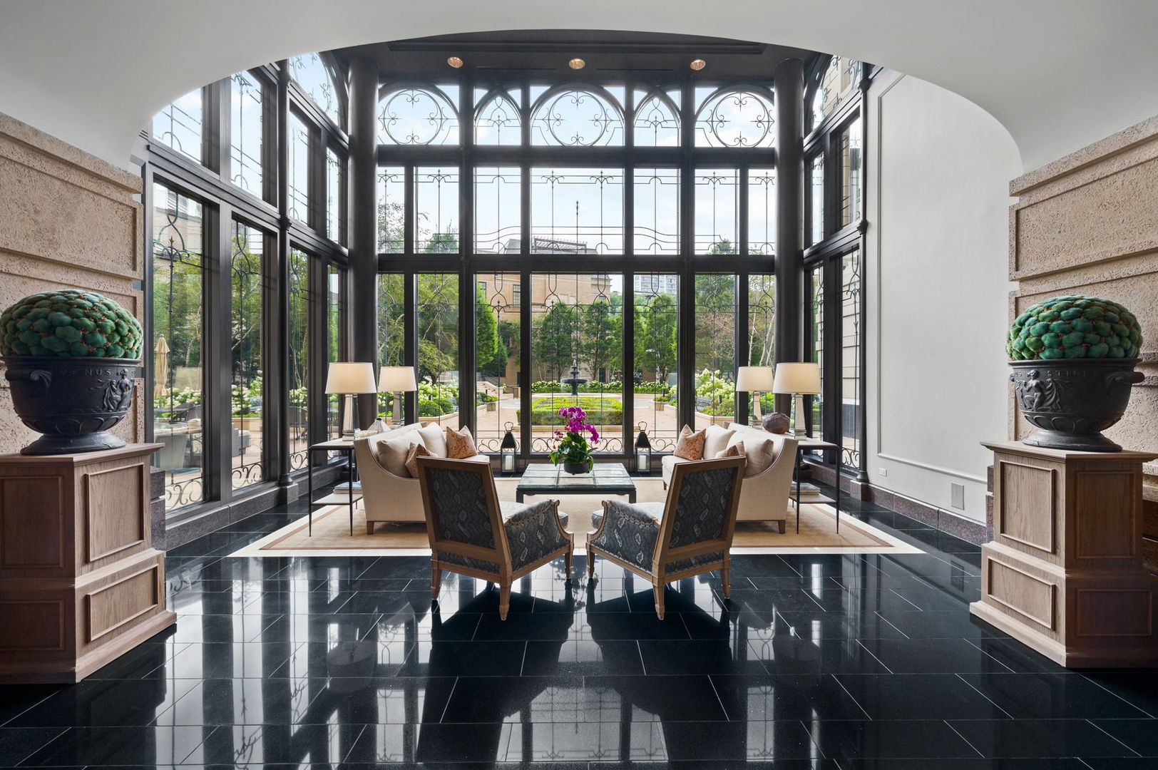 2550 N Lakeview Ave #S201 Chicago, IL 60614