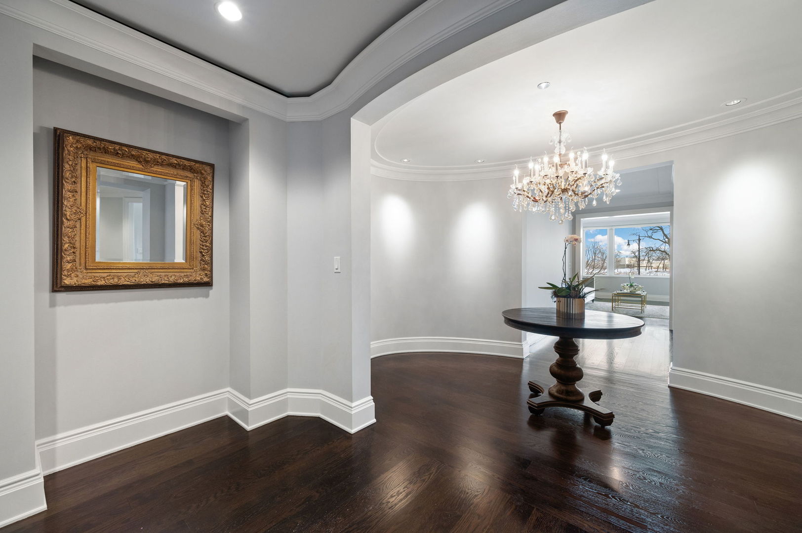 2550 N Lakeview Ave #S201 Chicago, IL 60614