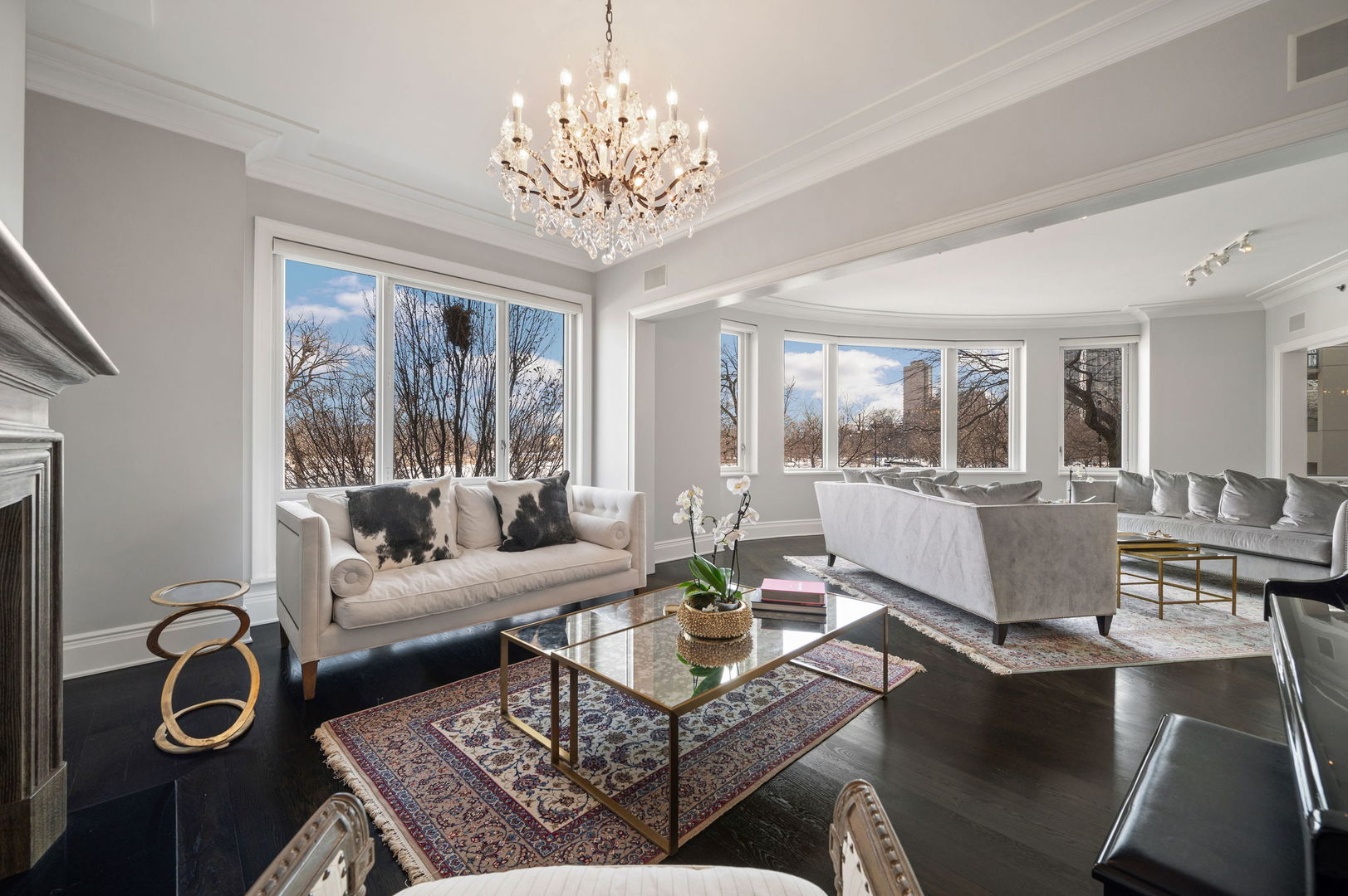 2550 N Lakeview Ave #S201 Chicago, IL 60614