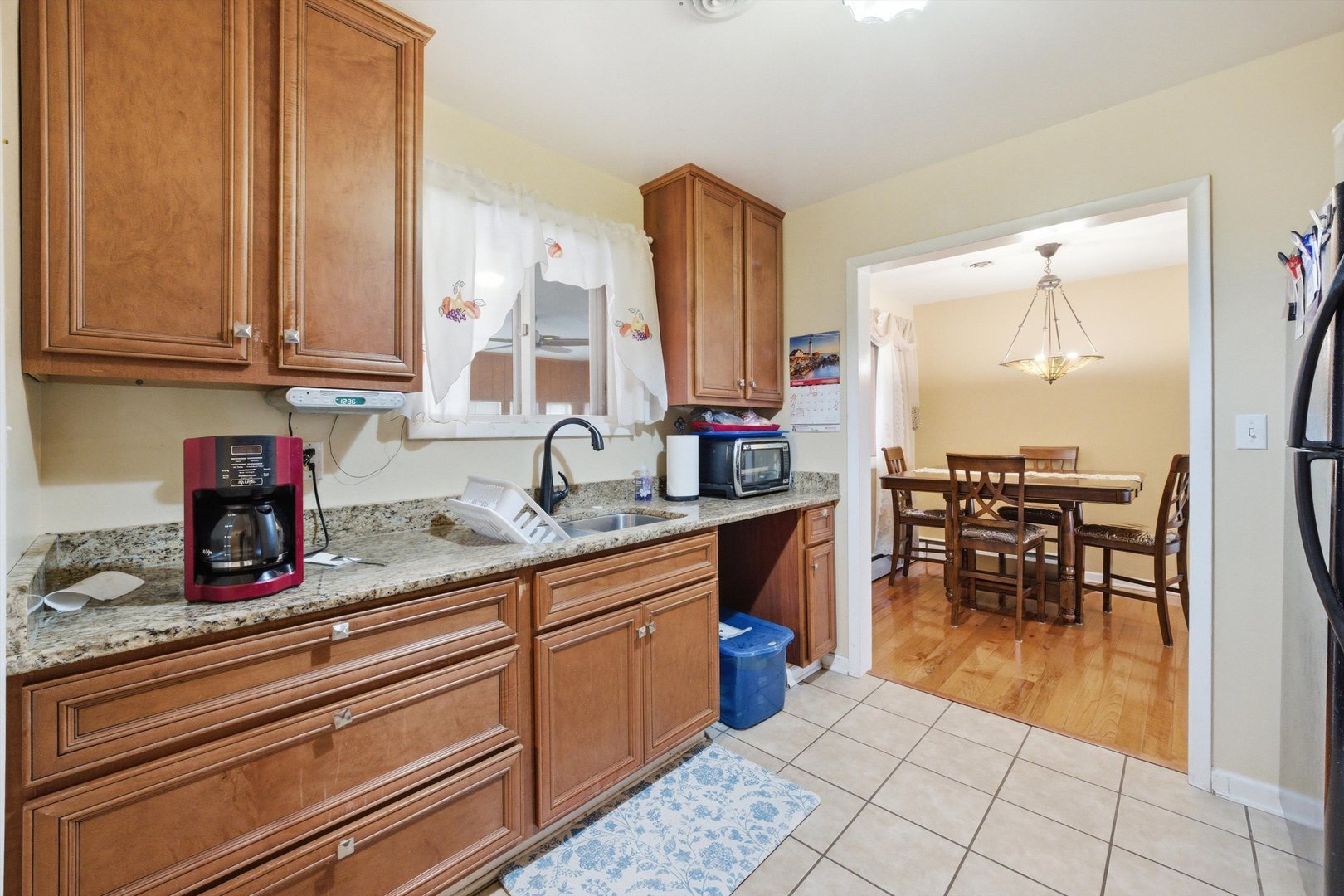 900 Barber Ln Joliet, IL 60435