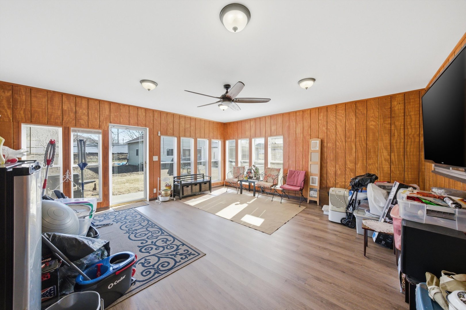 900 Barber Ln Joliet, IL 60435