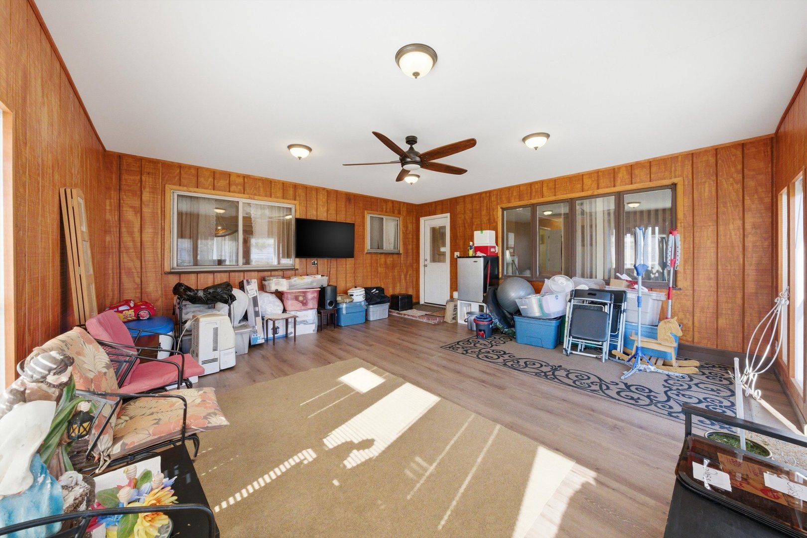 900 Barber Ln Joliet, IL 60435