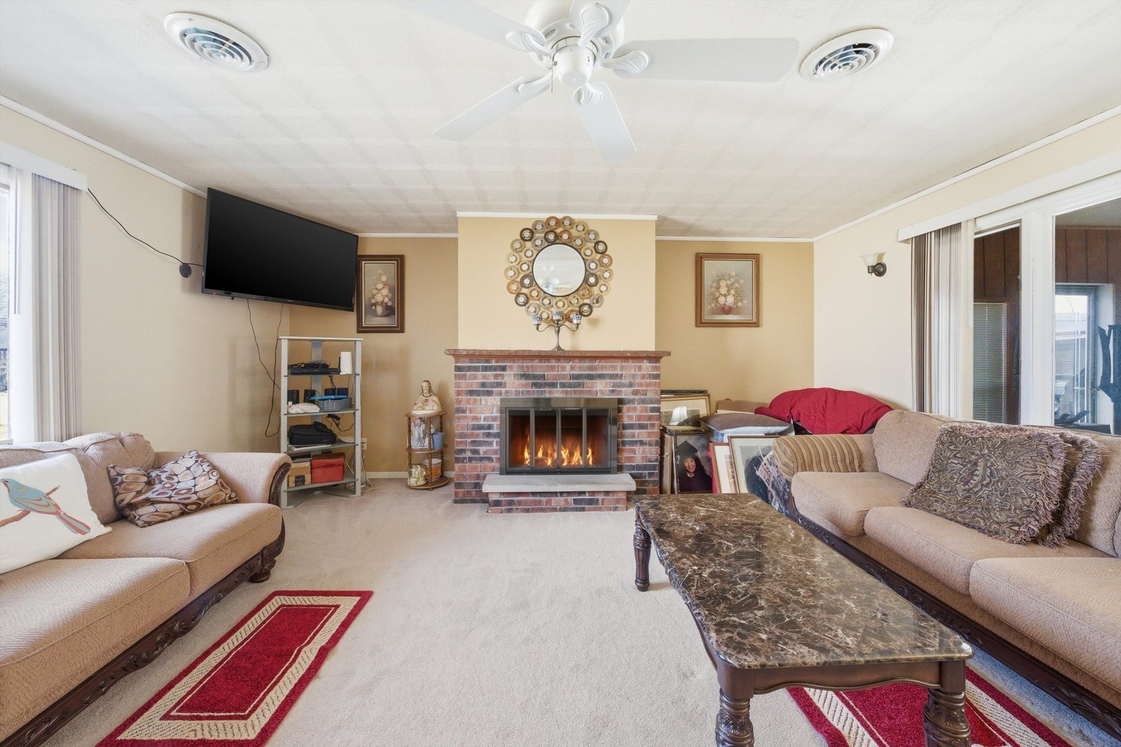 900 Barber Ln Joliet, IL 60435