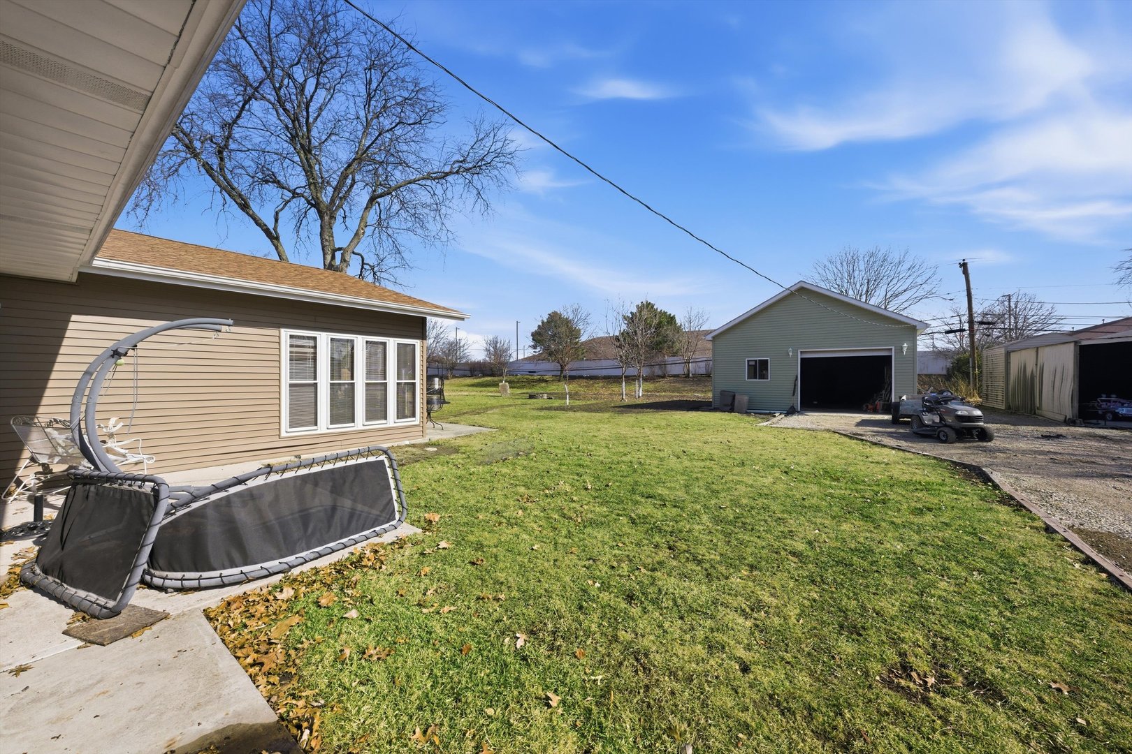 900 Barber Ln Joliet, IL 60435