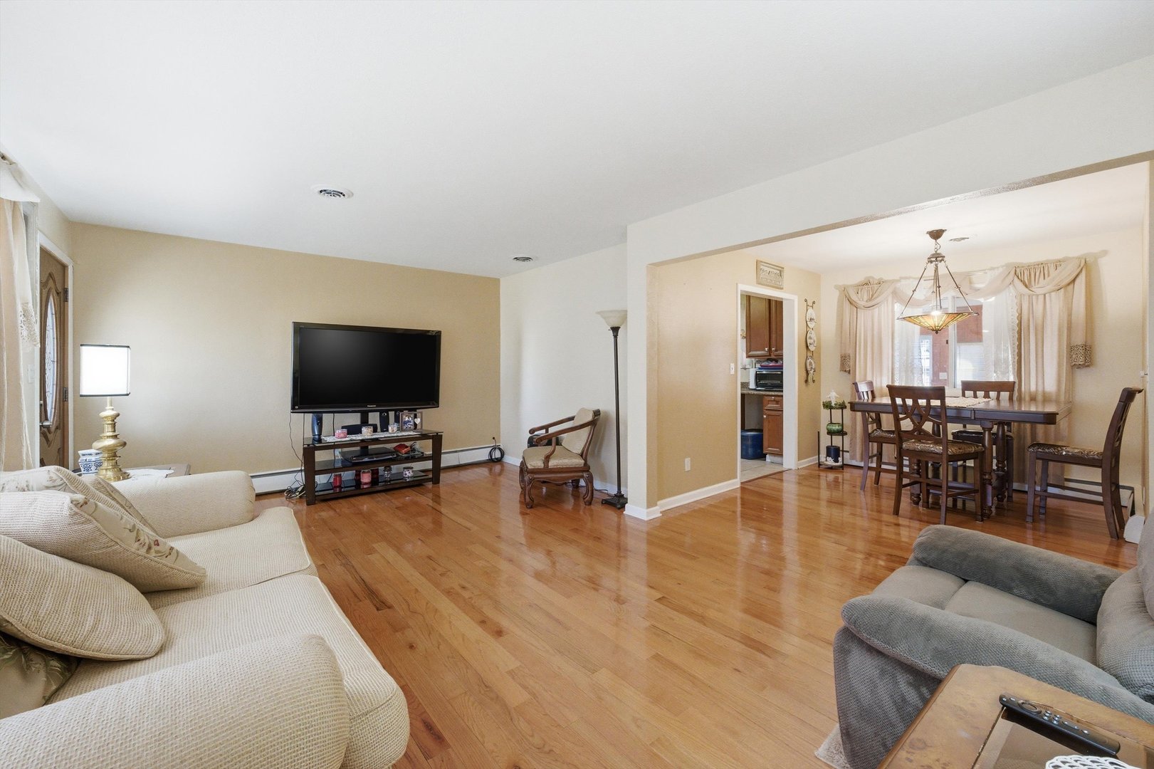 900 Barber Ln Joliet, IL 60435