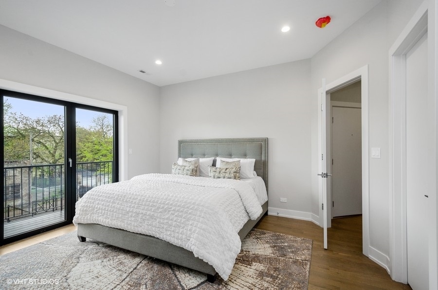 6242 S Greenwood Ave #4S Chicago, IL 60637