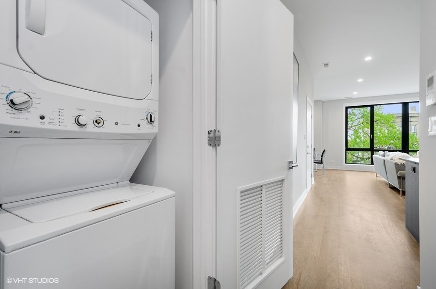 6242 S Greenwood Ave #4S Chicago, IL 60637