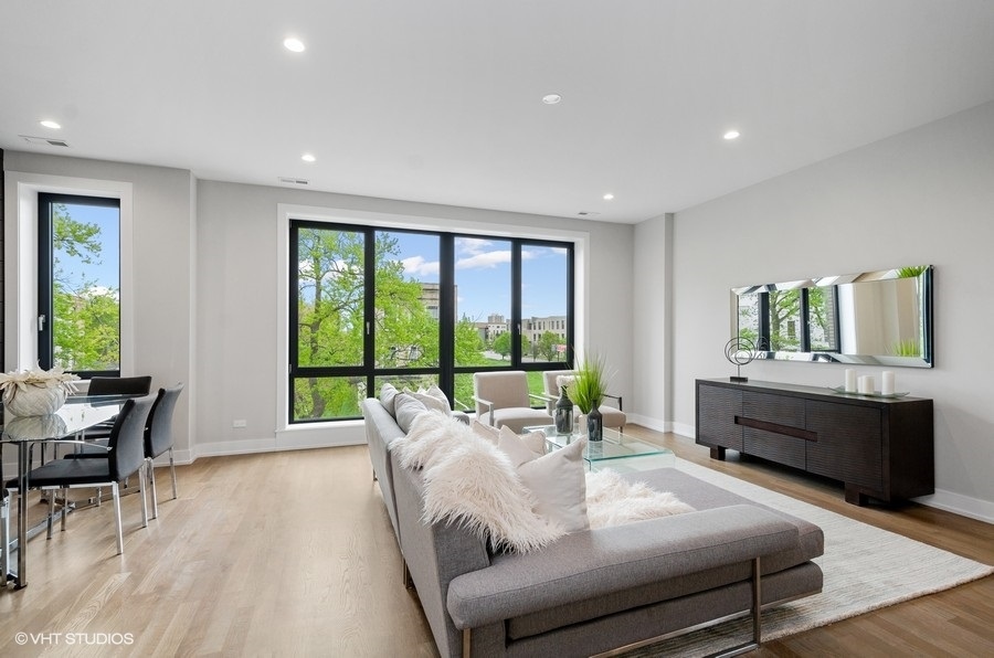 6242 S Greenwood Ave #4S Chicago, IL 60637