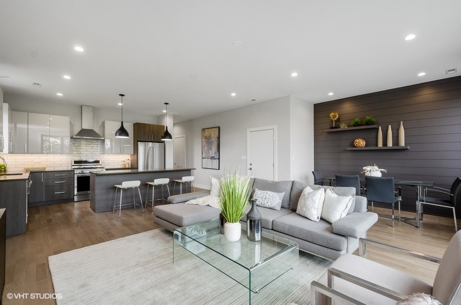 6242 S Greenwood Ave #4S Chicago, IL 60637