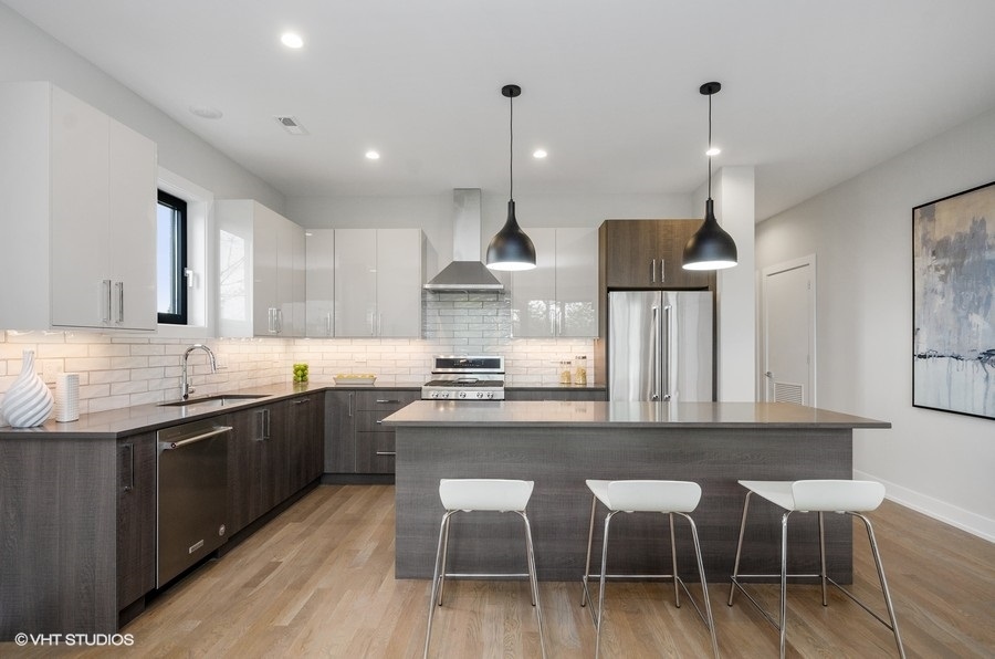 6242 S Greenwood Ave #4S Chicago, IL 60637