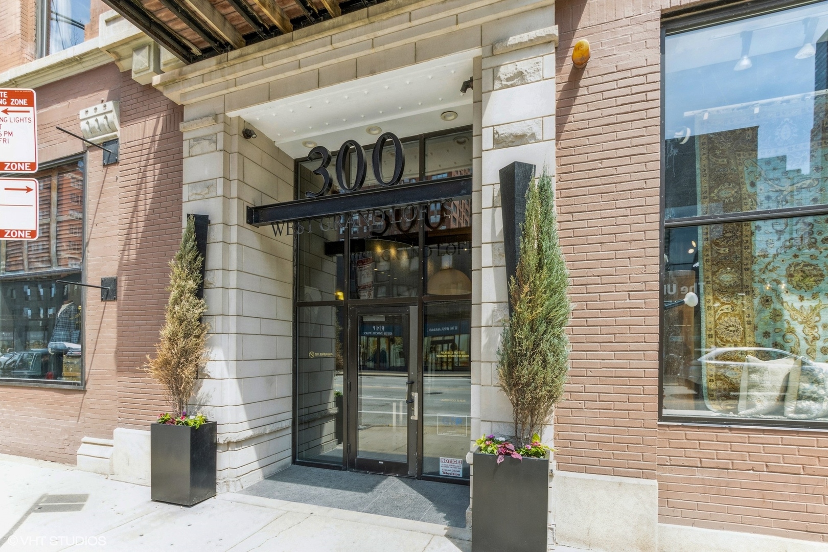 300 W GRAND Ave #304