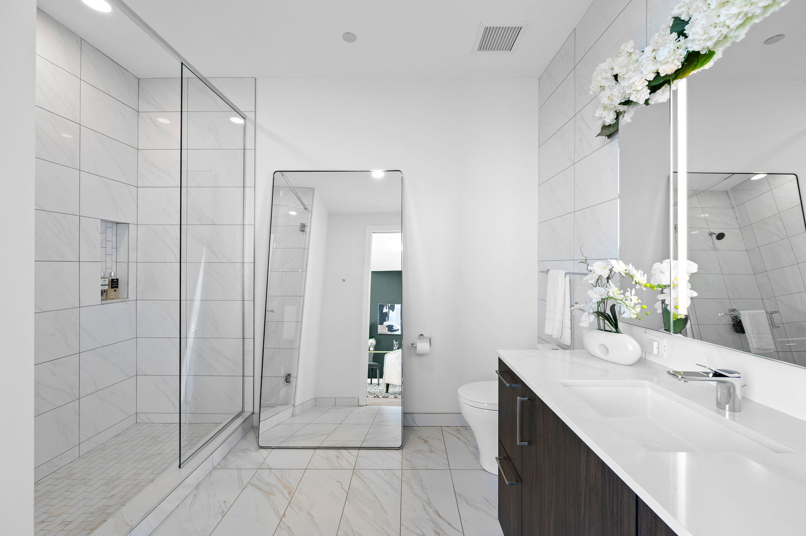 211 N Hbr Dr #4602 Chicago, IL 60601