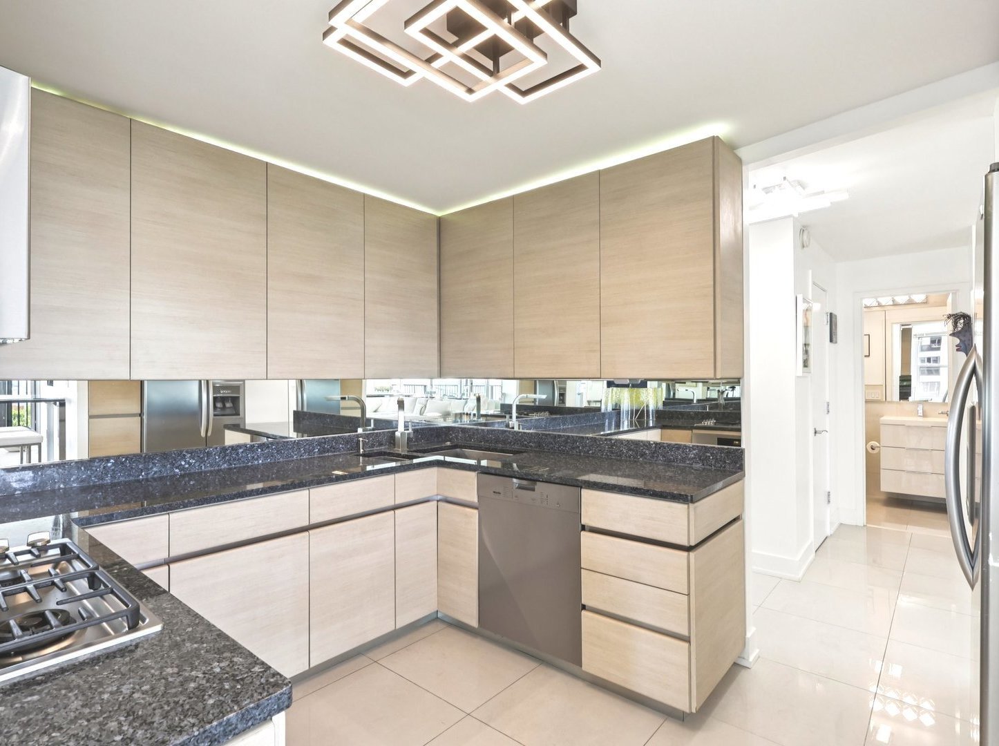 400 E Randolph St #1119-20 Chicago, IL 60601