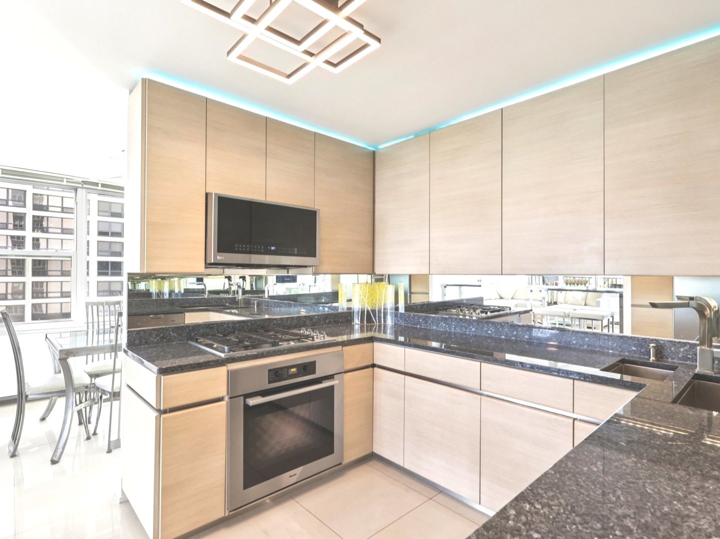 400 E Randolph St #1119-20 Chicago, IL 60601