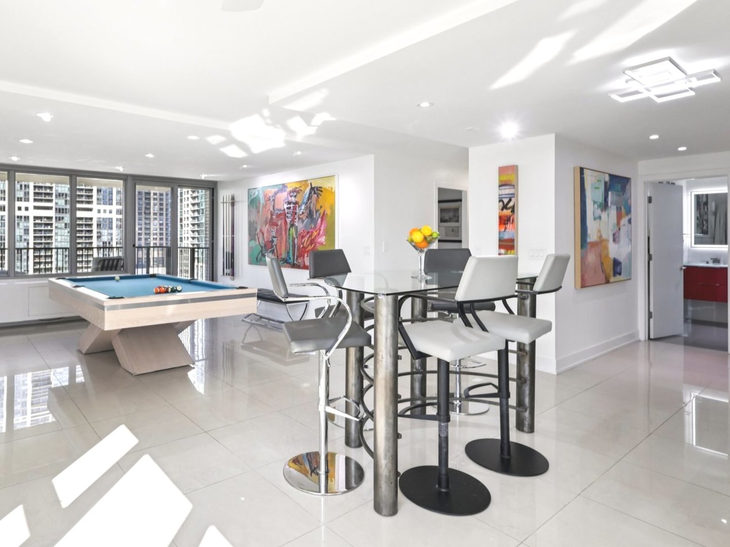 400 E Randolph St #1119-20 Chicago, IL 60601